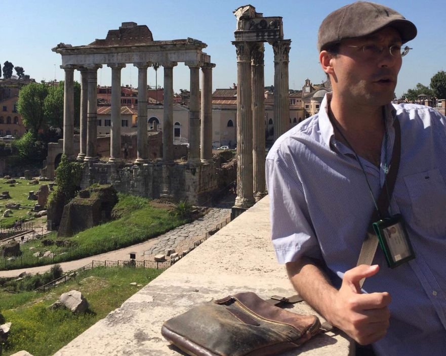 American Licensed guide Rich Brunn leading a Private Rome Day Tour